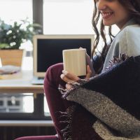 Comment s'habiller quand la climatisation est à fond au bureau ?