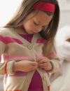 Comment étiqueter les vêtements d'un enfant sans coudre