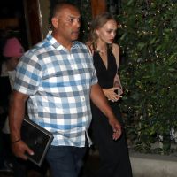 Lily-Rose Depp : aux côtés de son père Johnny Depp pour un hommage à sa grand-mère décédée (photos)