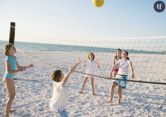 Une partie de beach volley