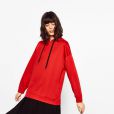  Sweat-shirt rouge Zara, 25,95€ 