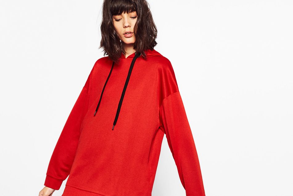 Sweat-shirt rouge Zara, 25,95€