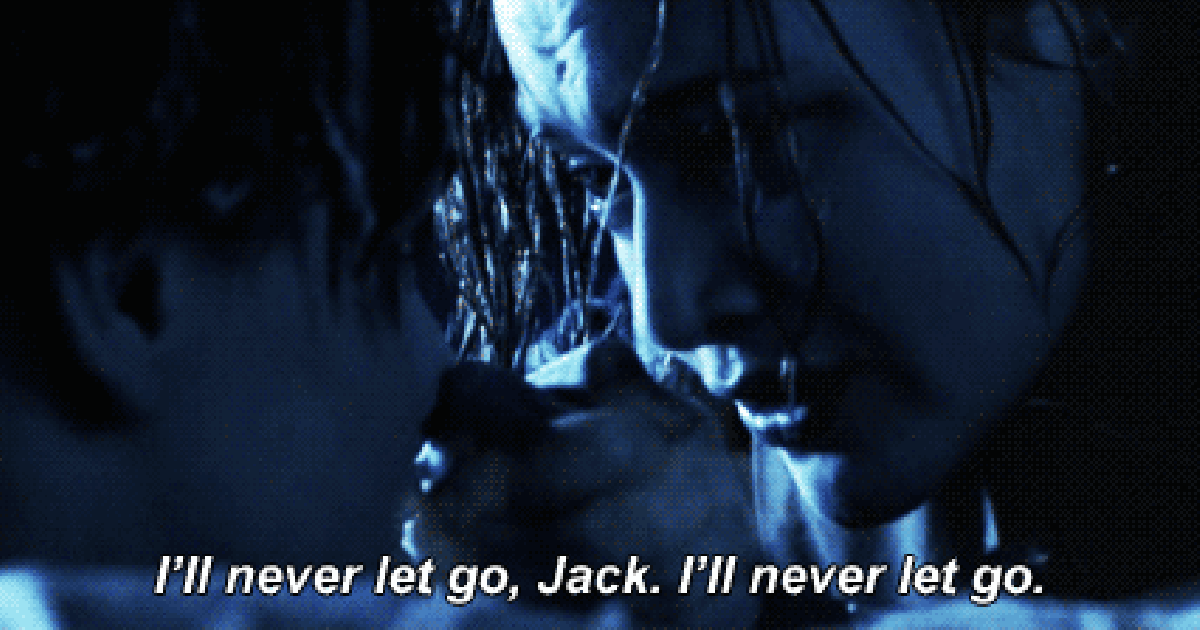 Титаник смерть Джека гиф. Титаник Джек и Роуз самые жуткие моменты. Титаник Джек тонет.