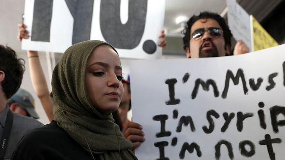 Muslim Ban : le décret a failli séparer ces deux soeurs et leur mère pour toujours