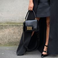 7 astuces pour éviter que mes vêtements noirs ne se délavent