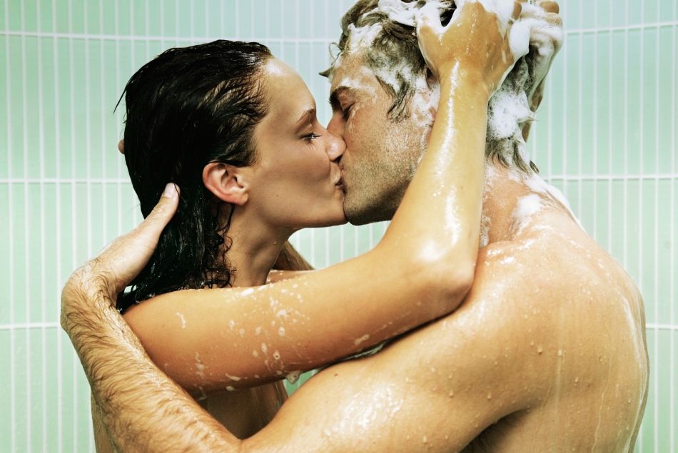 Les meilleurs positions sexuelles pour faire l'amour sous la douche
