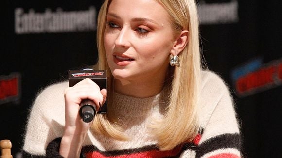 Les maladies mentales "tendance" ? L'actrice Sophie Turner rembarre un animateur