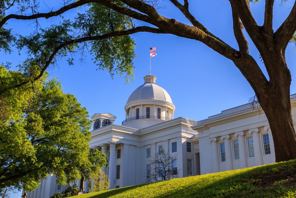 L'Alabama interdit quasi totalement l'avortement