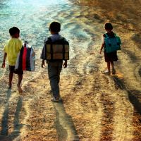 En Inde, une école écolo où les élèves paient en déchets plastiques