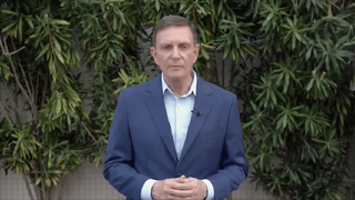Le maire de Rio veut censurer une BD à cause d'un baiser gay : les ventes explosent