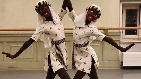 Cette compagnie de danse russe qui refuse d'arrêter de pratiquer le "blackface" crée un tollé