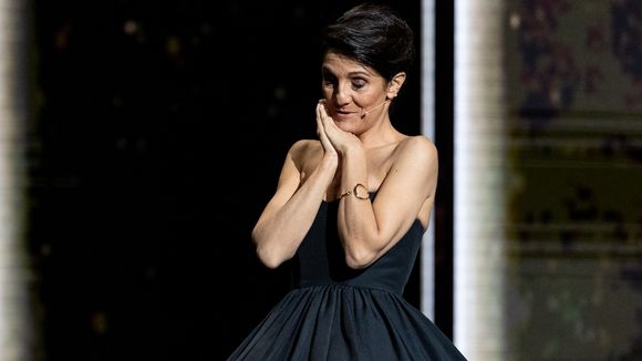 Florence Foresti refait surface après les César et atomise Cyril Hanouna
