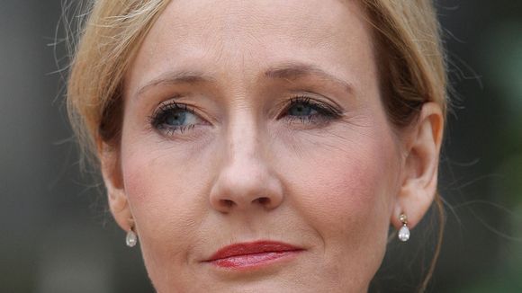 J.K. Rowling dérape : l'autrice d'Harry Potter accusée de transphobie