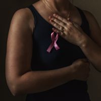 "Je vis avec un cancer du sein métastatique et je ne suis pas une victime"