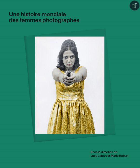 "Une histoire mondiale des femmes photographes"