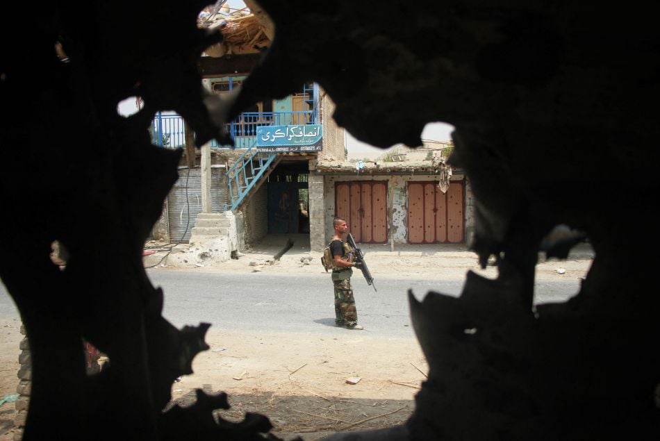 Un membre des forces afghanes dans une opération contre les talibans dans le district d'Alishing, à l'est du pays/photo d'illustration