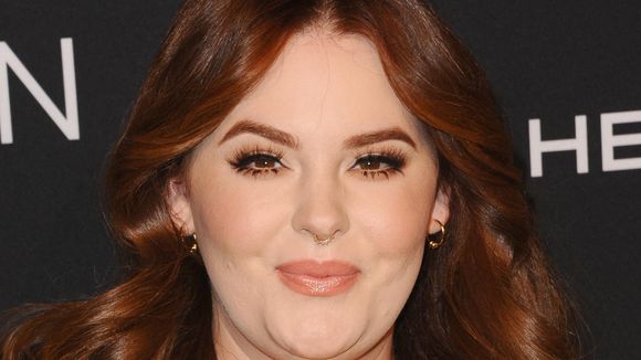 La top Tess Holliday dézingue les photos grossophobes des paparazzis