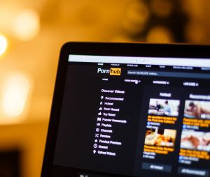A mes amours", du porno féministe qui bouscule le couple sur Canal ...