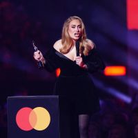 Adele triomphe aux Brit Awards affranchis des catégories "hommes" et "femmes"