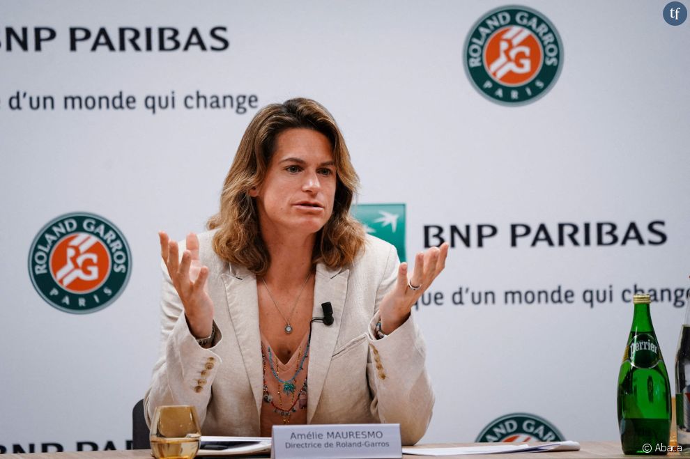 Amélie Mauresmo en conférence de presse, mai 2022, Paris
