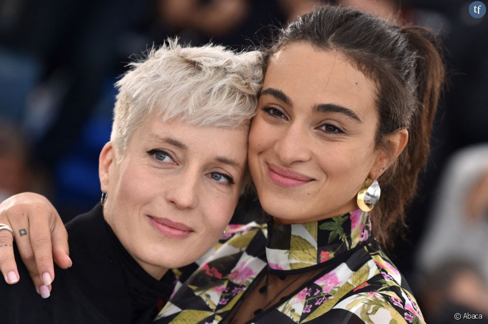  Jeanne Added et Camelia Jordana au photocall de &quot;Haut Les Filles&quot; au Festival de Cannes le 21 mai 2019 