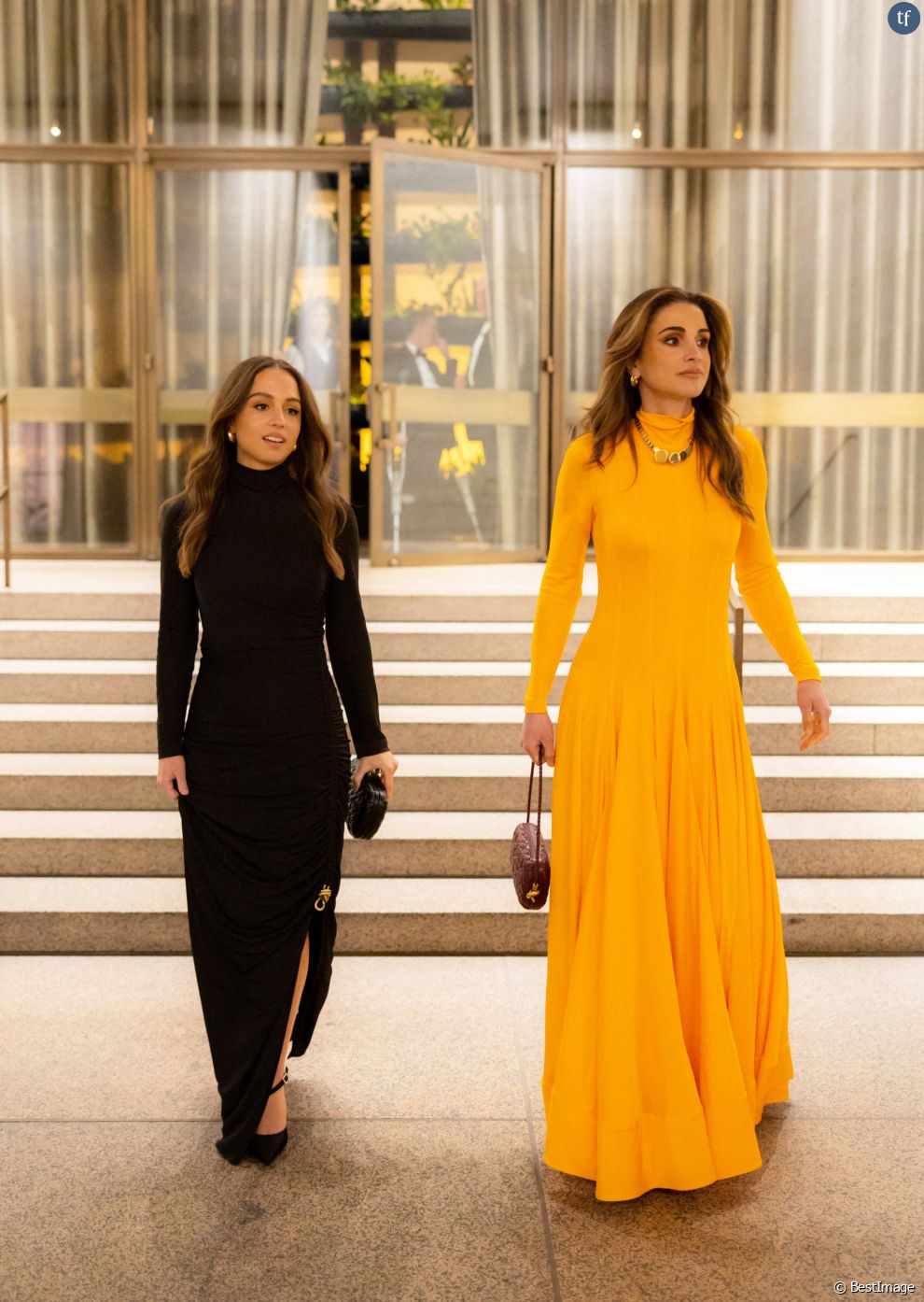 La reine Rania et la princesse Iman de Jordanie lors du dîner de gala &quot;Kering Foundation Caring for Women&quot; à New York.   