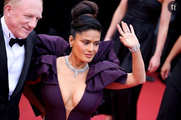 Salma Hayek, Penelope Cruz et Zoe Saldaña, trois actrices de premier plan qui comptent beaucoup pour l'industrie, et la représentativité dans les films - jamais aussi assurée que les studios veulent bien l'assurer.
François-Henri Pinault et sa femme Salma Hayek - Montée des marches du film " Killers of the flower moon " lors du 76ème Festival International du Film de Cannes, au Palais des Festivals à Cannes. Le 20 mai 2023 © Jacovides-Moreau / Bestimage