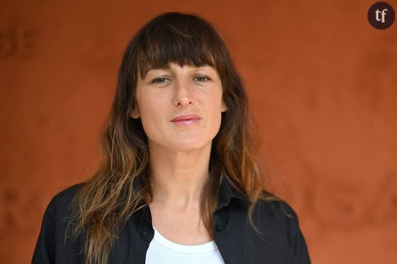 Parmi les invités, Juliette Armane a expliqué à BFM TV : "C'est important d'être là ce soir parce que je pense que grâce à des événements comme ceux-ci, grâce à des personnalités qui sont là ce soir, la société bouge, avance et il grand temps."