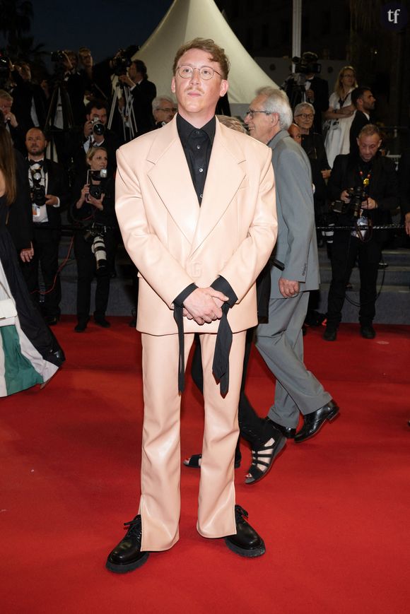 Eddy de Pretto assiste à la projection de "Brother And Sister" lors de la 75e édition du festival de Cannes au Palais des Festivals le 20 mai 2022 à Cannes.