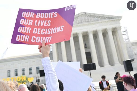 Des militants pro-droit à l'avortement se rassemblent devant la Cour suprême des Etats-Unis, à Washington, le 24 avril 2024