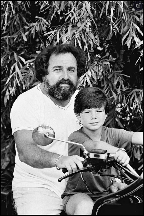 Richard Anthony et son fils Alexandre sur la Côte d'Azur en 1983