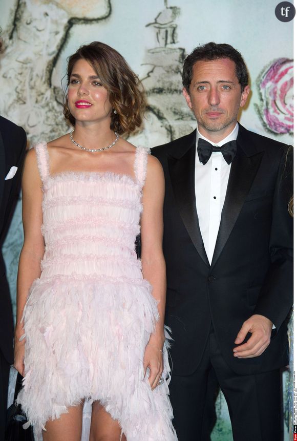 Une biographie non-autorisée de Gad Elmaleh revient sur son idylle avec Charlotte Casiraghi