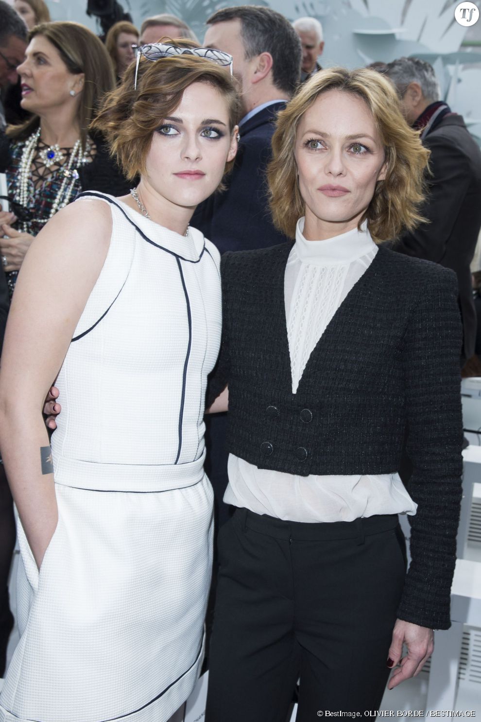 Kristen Stewart et Vanessa Paradis au défilé Chanel en janvier 2015.