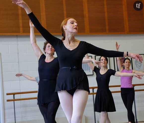 Ilona Johnson-Gibbs en plein cours de ballet