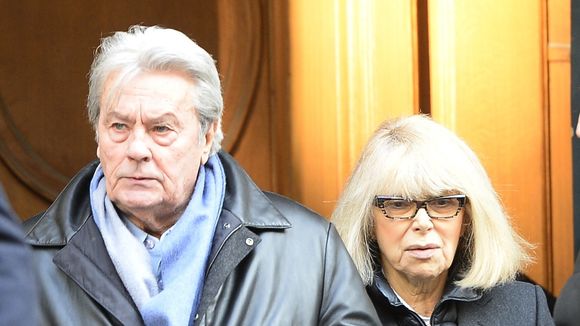 Alain Delon en couple : sa déclaration d'amour à Mireille Darc