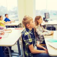 Des parents lancent une pétition pour retirer une petite trisomique des photos de classe