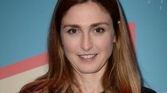 Endométriose : une campagne avec Julie Gayet pour briser le tabou