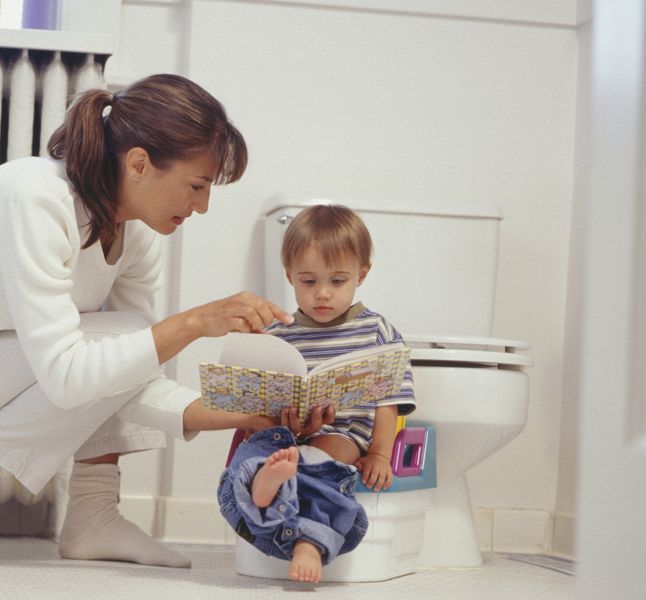 6 Signes Que Votre Bebe Est Pret A Aller Sur Le Pot Terrafemina