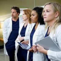 Grey's Anatomy saison 13 : revoir les épisodes 13 et 14 en replay (24 mai)