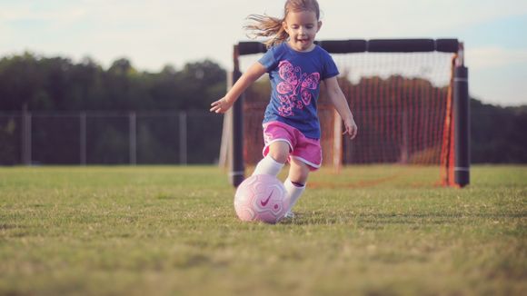 Pourquoi les filles devraient toutes se mettre au foot