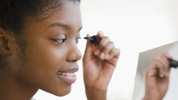 Ce mascara est la nouvelle star de Pinterest (et il ne coûte pas un bras)