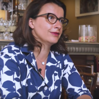 Opération robe : Cécile Duflot ressort sa robe pour dénoncer le sexisme