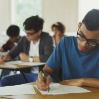 Bac 2017 : sujets et corrigés de l'épreuve anticipée de sciences ES et L (19 juin)