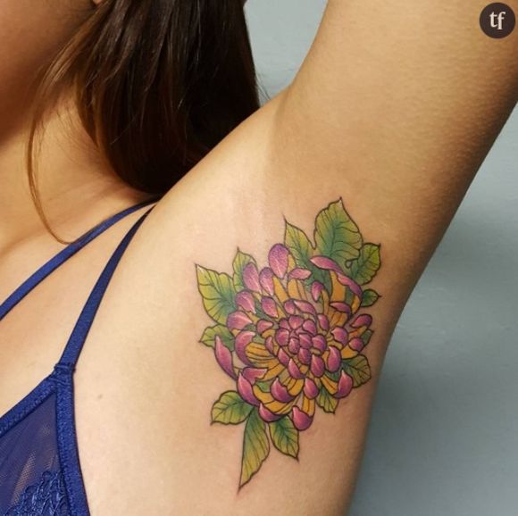 Le tatouage d'aisselle : la nouvelle tendance qui affole Instagram