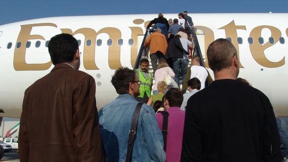 Cette femme a été expulsée d'un avion à cause de ses douleurs menstruelles