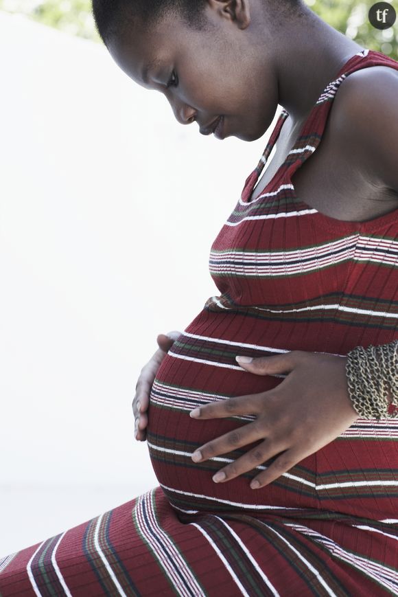 Au Ghana, des femmes prennent des pilules pour accoucher d'un bébé à la peau claire