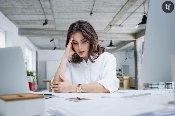 Que faire si j'ai envie de pleurer quand je suis au bureau ?