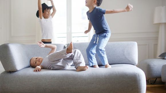 Voici les jeux auxquels votre enfant devrait jouer (selon une psy)