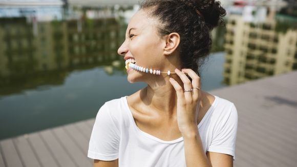 Pourquoi "faire la célibataire" quand on est en couple est une bonne chose