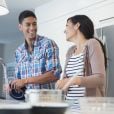 Le partage équitable de la corvée de vaisselle peut-il sauver notre couple ?